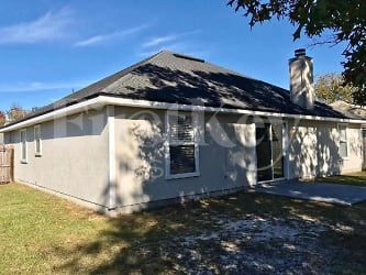 3267 Chad Bourne Dr - Green Cove Springs, FL