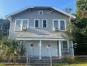 240 E 18Th Street - Jacksonville, FL