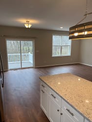 24 Hidden Holw Dr unit 24 - Trappe, PA