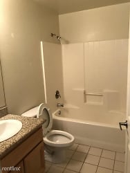 600 Hosking Ave unit 38D - Bakersfield, CA