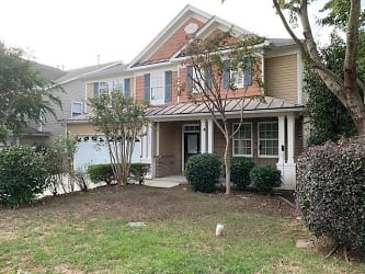204 Darbytown Pl - Cary, NC