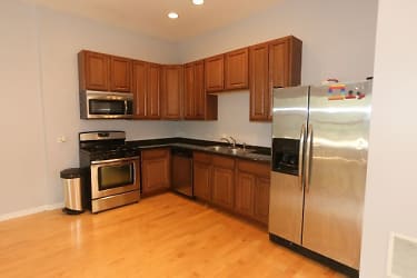 3030 S Wentworth Ave unit 4 - Chicago, IL