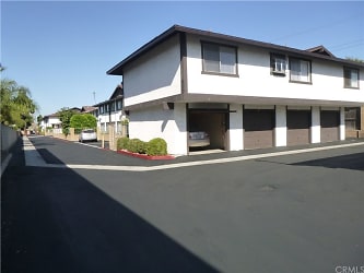 Brookhurst Way Apartments (FRANCISCAN GARDEN APARTMENTS) - Garden Grove, CA