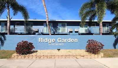 3001 Bee Ridge Rd #123 - Sarasota, FL