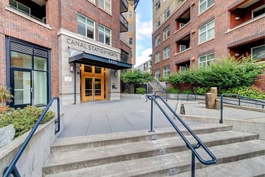 5450 Leary Ave NW unit 653 - Seattle, WA