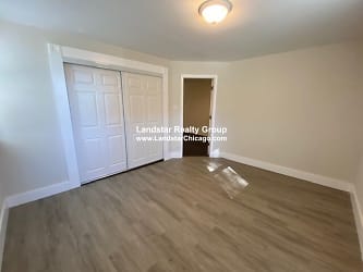 5238 N Rockwell St unit G - Chicago, IL