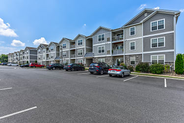 Reserve At Grings Mill Apartments - Wyomissing, PA