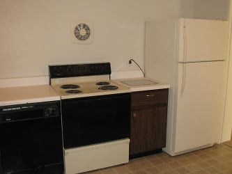 Lake Of The Woods Apartments - Toledo, OH