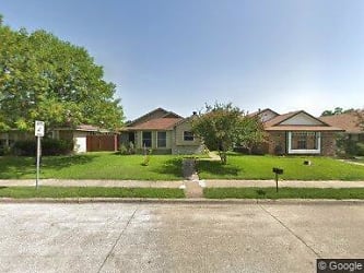 333 Crooked Ln - Mesquite, TX