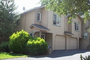 1743 SW Knoll Ave - Bend, OR