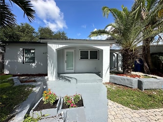 417 NW 14th Way - Fort Lauderdale, FL