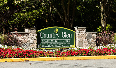 Country Glen Apartments - Groton, CT