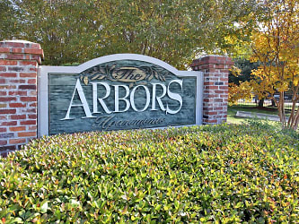 The Arbors Apartments - Shreveport, LA