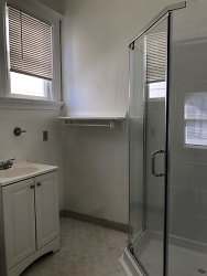 526 21st St unit 4 - Oakland, CA