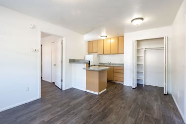 Cozy Apartments Located In Salt Lake City! - Salt Lake City, UT