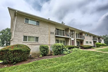 Long Meadows Apartments - Camp Hill, PA