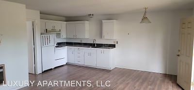 130 NE 6TH STREET Apartments - Bend, OR