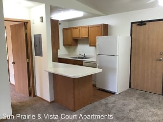 Sun Prairie Apartments - West Des Moines, IA