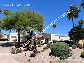 10424 E Cannon Dr - Scottsdale, AZ