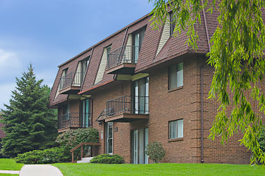 Walnut Hills Apartments - Grand Rapids, MI
