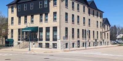 204 West Main Street Unit 202 - Whitewater, WI