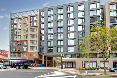 Liberty Place Apartments - Washington, DC