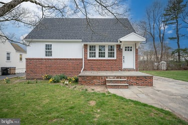300 4th Ave - Newtown Square, PA