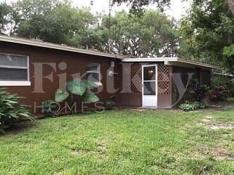 1642 Kemberly Ave - Titusville, FL
