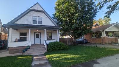 828 Greenwood Ave unit A - Canon City, CO