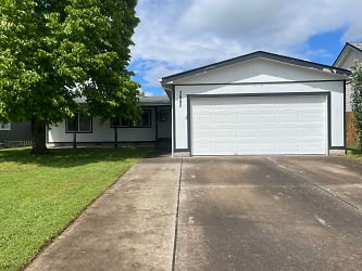 3885 Willamette Ave SE - Albany, OR