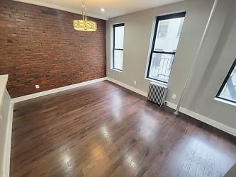 133 Fort George Ave unit 3D - New York, NY