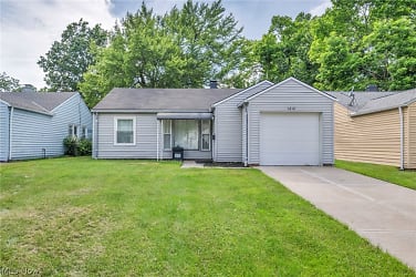 1212 Eastwood Ave - Mayfield Heights, OH