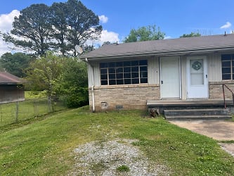 812 Indian Ave - Rossville, GA