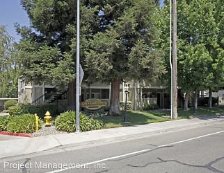 Cobble Creek Apartments - Carmichael, CA