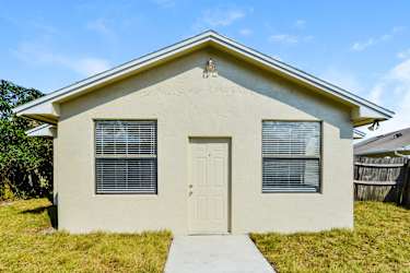 1388 La Paloma Cir - Winter Springs, FL