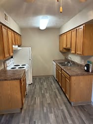 Country Club Village - Call Today! Apartments - Omaha, NE