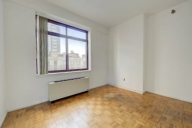 4-74 48th Ave unit 5V - Queens, NY