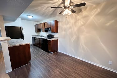 Forest Creek Apartments - Middletown, OH