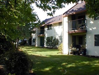 Sussex Village Apartments - Beaverton, OR