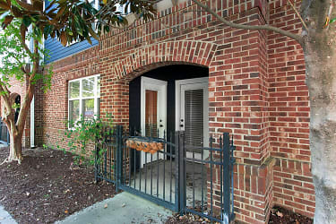 508 S Person St unit 103 - Raleigh, NC