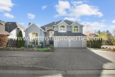 17994 St Clair Dr - Lake Oswego, OR
