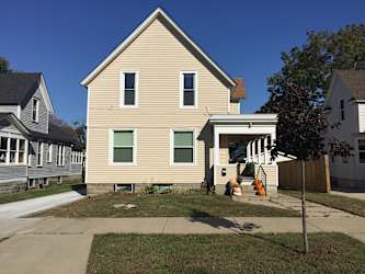 137 W 14th St unit UPPER - Holland, MI