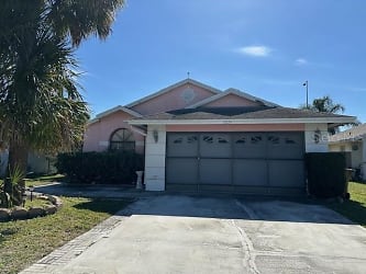 5224 Lonesome Dove Drive - Kissimmee, FL