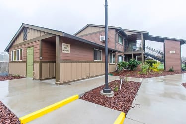 621 N Douglas St unit 102 - Canby, OR
