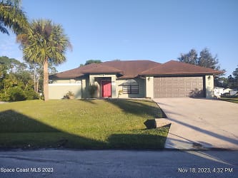 1691 Canon Ave NW #44 - Palm Bay, FL