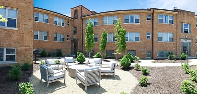 Cincinnati Premier Living Apartments - Cincinnati, OH