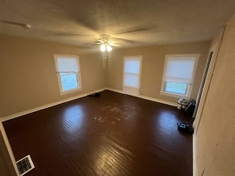 307 S 4th Ave #3 - Kankakee, IL