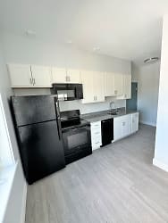 118 Old Colony Ave unit 421 - Quincy, MA
