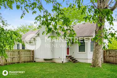 308 Nw Pecan St - Blue Springs, MO