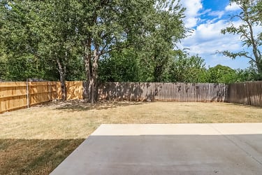 5848 Parkview Hills Ln - Fort Worth, TX